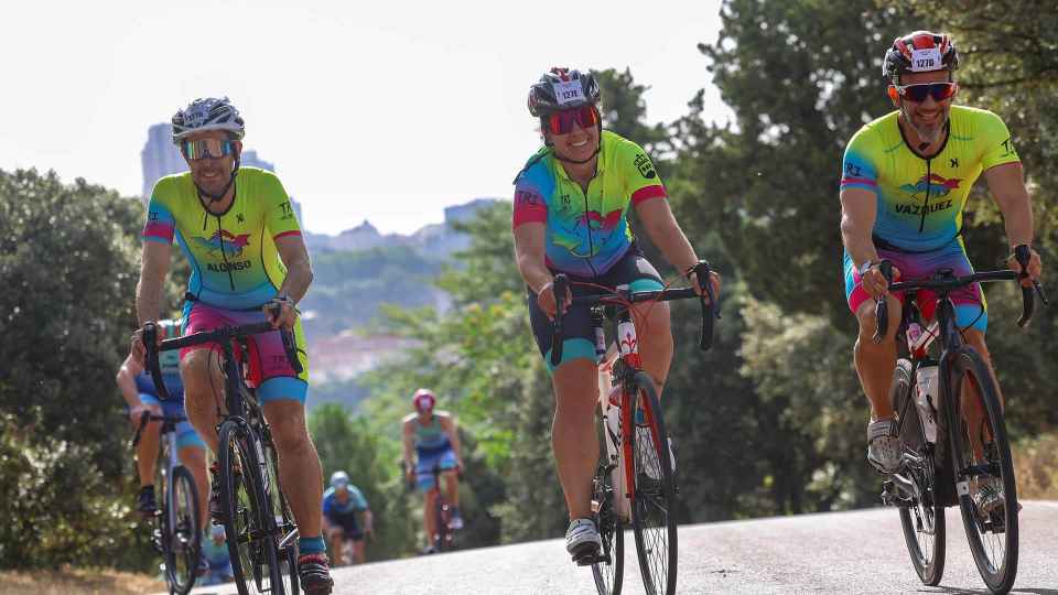 adultos-ciclismo-4-tri-club-triatlon-revolucion-inclusion
